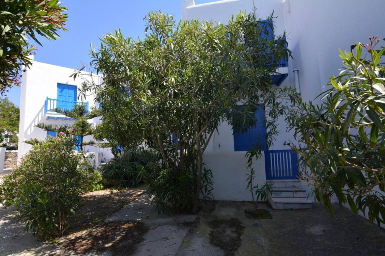 Mykonos Chora Near The Iconic Windmills Megali Ammos (Mykonos)